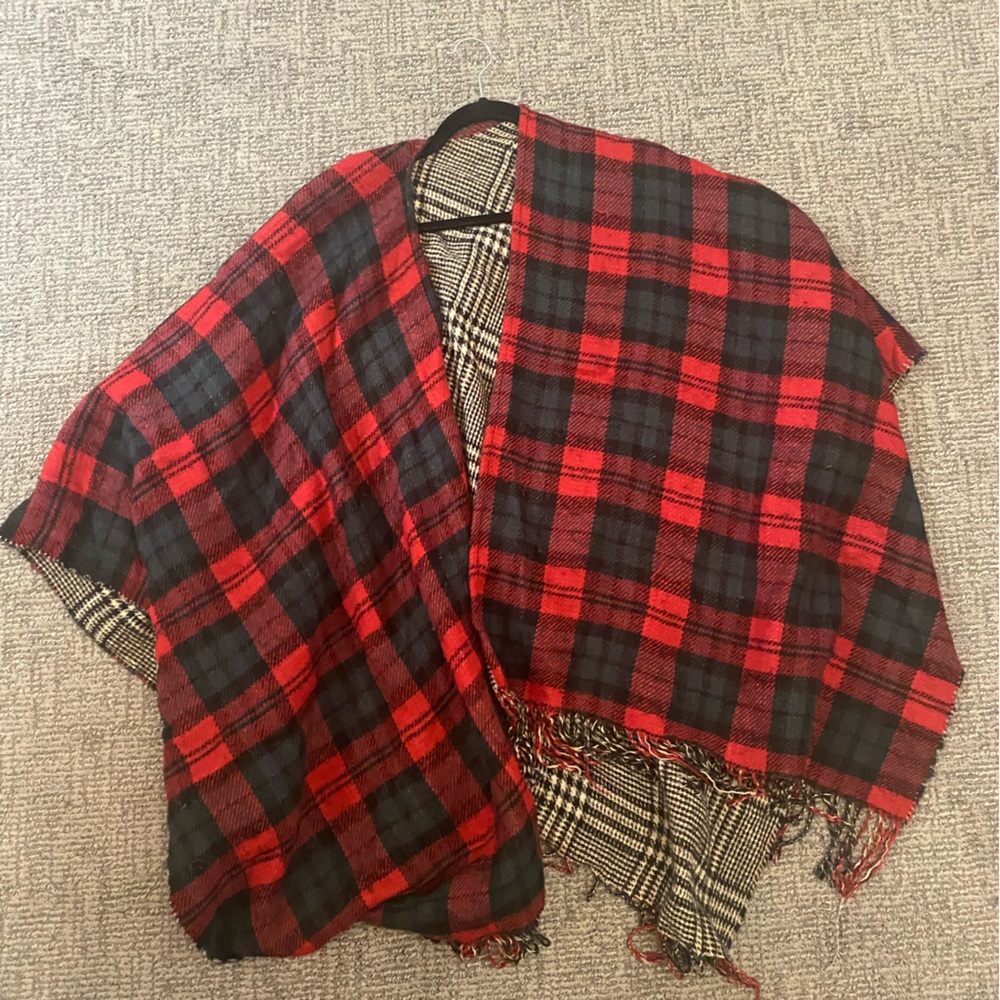 Reversible Red and Black / Black and White Plaid Wrap